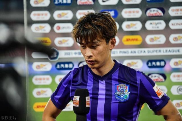 九游体育app-【中超】巴顿破门莱昂纳多扳平 亚泰1比1战平津门虎