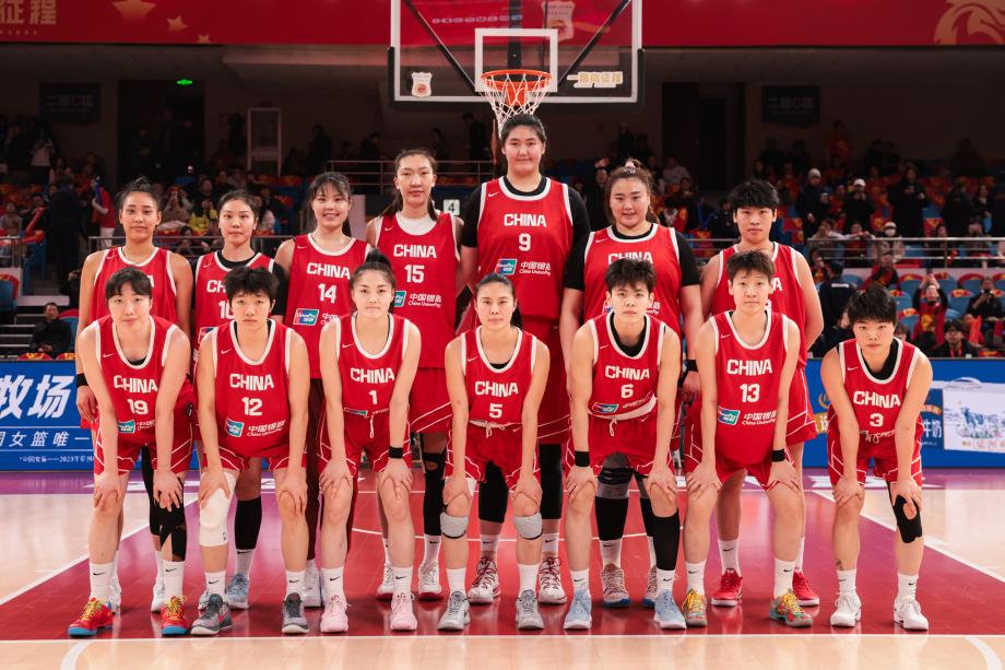 9体育-刘禹彤11分 中国女篮热身赛34分力克捷克豪取三连胜